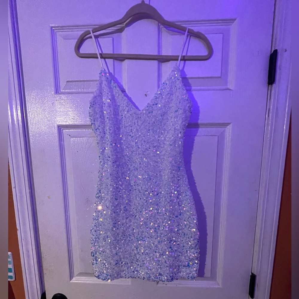 Windsor Size S Homecoming Dress